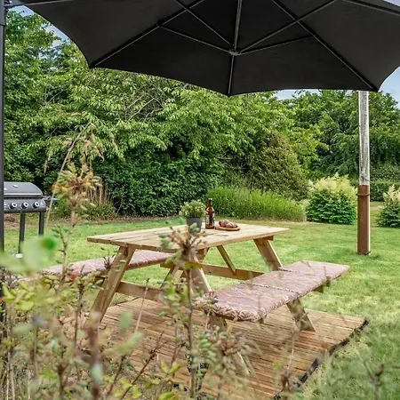3 Bedroom Pet Friendly In